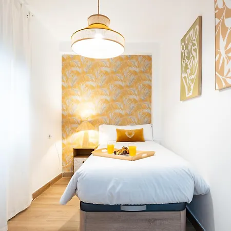 Lovely Pena Center Apartment
